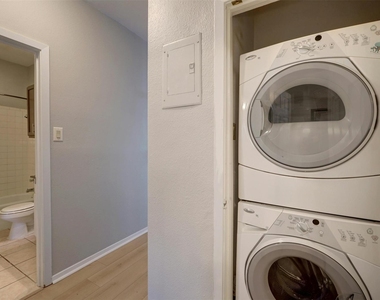 908 Poplar St - Photo Thumbnail 14