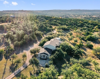 414 Gregg Dr - Photo Thumbnail 1