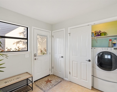 414 Gregg Dr - Photo Thumbnail 7