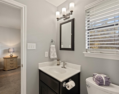 414 Gregg Dr - Photo Thumbnail 17