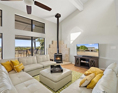 414 Gregg Dr - Photo Thumbnail 3