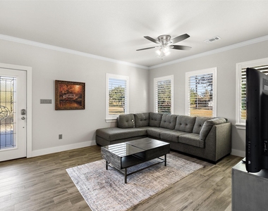 414 Gregg Dr - Photo Thumbnail 27