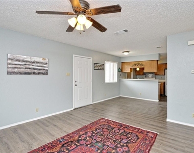 5809 Spring Meadow Rd - Photo Thumbnail 4