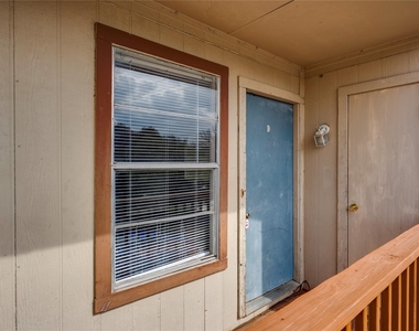 11907 Alpheus Ave - Photo Thumbnail 24