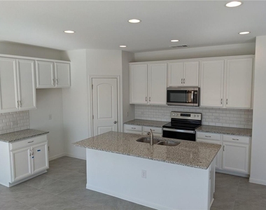 6705 Routenburn St - Photo Thumbnail 3