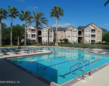13810 Sutton Park Drive N - Photo Thumbnail 1