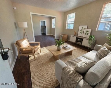 916 W 25th Street - Photo Thumbnail 22