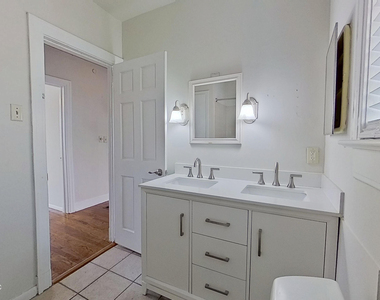 1651 Flagler Avenue - Photo Thumbnail 22