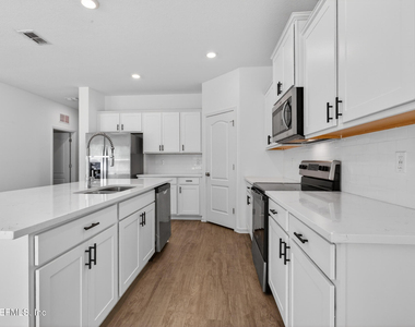 2283 Shady Breeze Lane - Photo Thumbnail 11