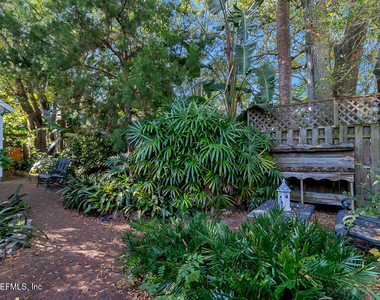 68 Saragossa Street - Photo Thumbnail 26