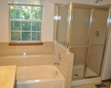15 Whispering Drive - Photo Thumbnail 16