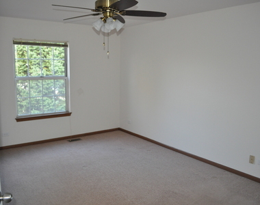 15 Whispering Drive - Photo Thumbnail 14