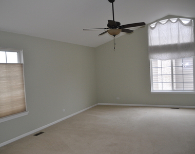452 E Amherst Street - Photo Thumbnail 8