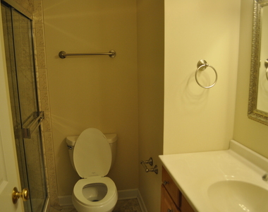 452 E Amherst Street - Photo Thumbnail 20