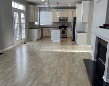 452 E Amherst Street - Photo Thumbnail 6