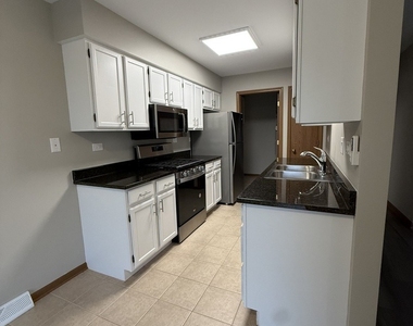 45 Spuhler Street - Photo Thumbnail 4