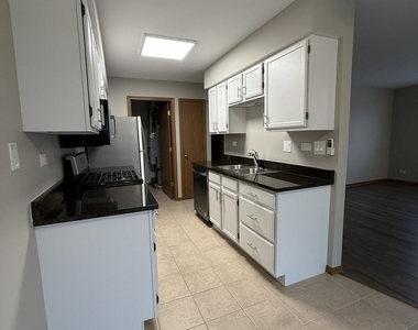 45 Spuhler Street - Photo Thumbnail 5