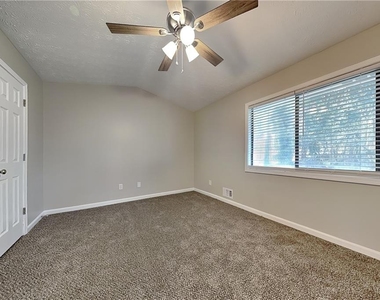 3500 Quail Hollow Trail - Photo Thumbnail 8