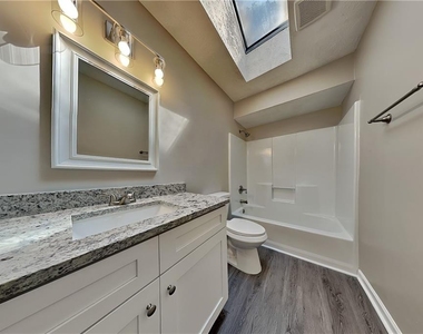 3500 Quail Hollow Trail - Photo Thumbnail 15