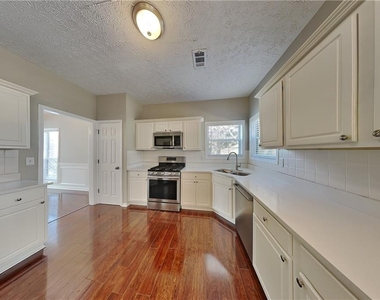 2730 Jona Trail - Photo Thumbnail 3