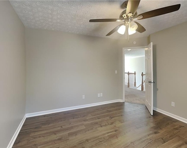 2730 Jona Trail - Photo Thumbnail 12