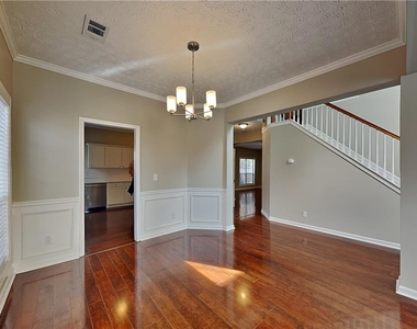 2730 Jona Trail - Photo Thumbnail 4