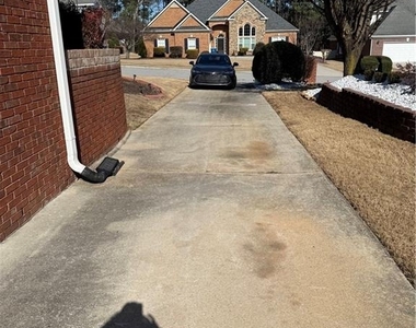 1120 Lewis Ridge Circle - Photo Thumbnail 2