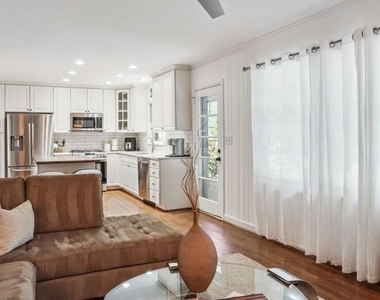 4379 Tree Haven Drive Ne - Photo Thumbnail 16