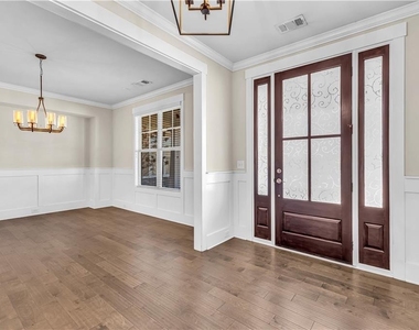 212 Blue Point - Photo Thumbnail 9