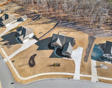 212 Blue Point - Photo Thumbnail 5