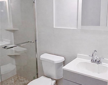 1127 Clifton Road Ne - Photo Thumbnail 6