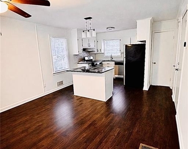1127 Clifton Road Ne - Photo Thumbnail 2
