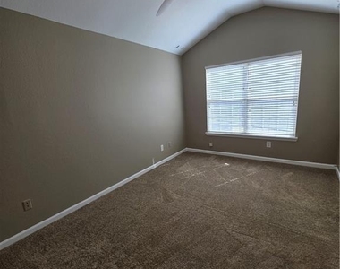 7067 Brookview Circle - Photo Thumbnail 19