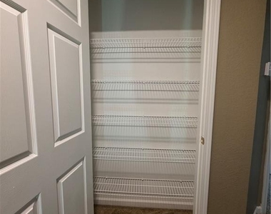 7067 Brookview Circle - Photo Thumbnail 15