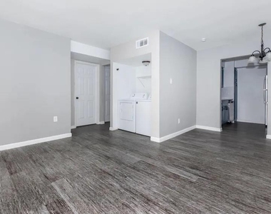 4400 Memorial Drive - Photo Thumbnail 14