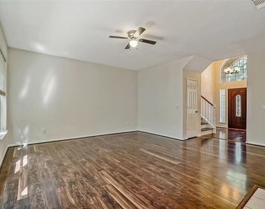 18 Beckett Hill Place - Photo Thumbnail 9