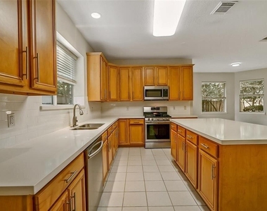 18 Beckett Hill Place - Photo Thumbnail 11