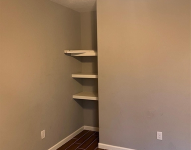 18222 Bonnie Alice Drive - Photo Thumbnail 6