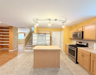 2603 Skyview Trace Court - Photo Thumbnail 3