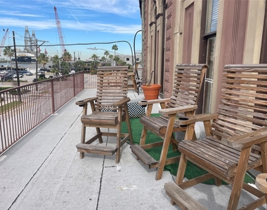 2118 Strand Street - Photo Thumbnail 2