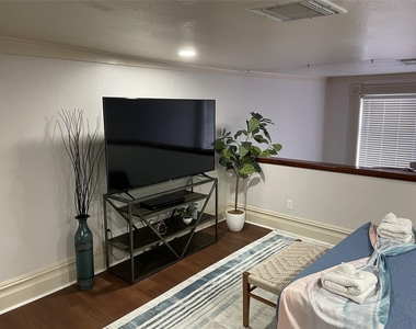 2118 Strand Street - Photo Thumbnail 17