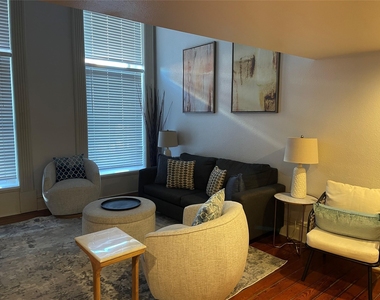 2118 Strand Street - Photo Thumbnail 11