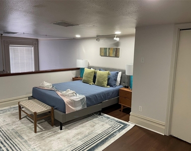 2118 Strand Street - Photo Thumbnail 16