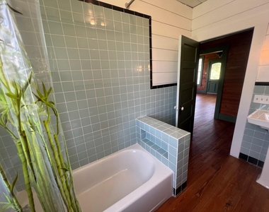 618 Bayridge Road - Photo Thumbnail 23