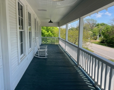 618 Bayridge Road - Photo Thumbnail 3