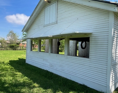 618 Bayridge Road - Photo Thumbnail 45