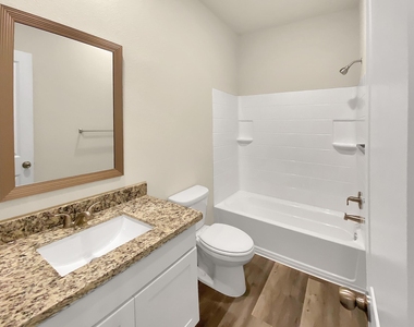 11593 Persimmon Street - Photo Thumbnail 15