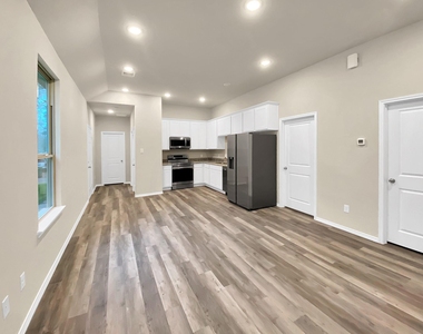 11593 Persimmon Street - Photo Thumbnail 5