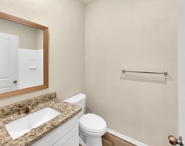 11593 Persimmon Street - Photo Thumbnail 11