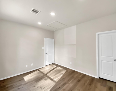 9770 Blackgum Drive - Photo Thumbnail 11